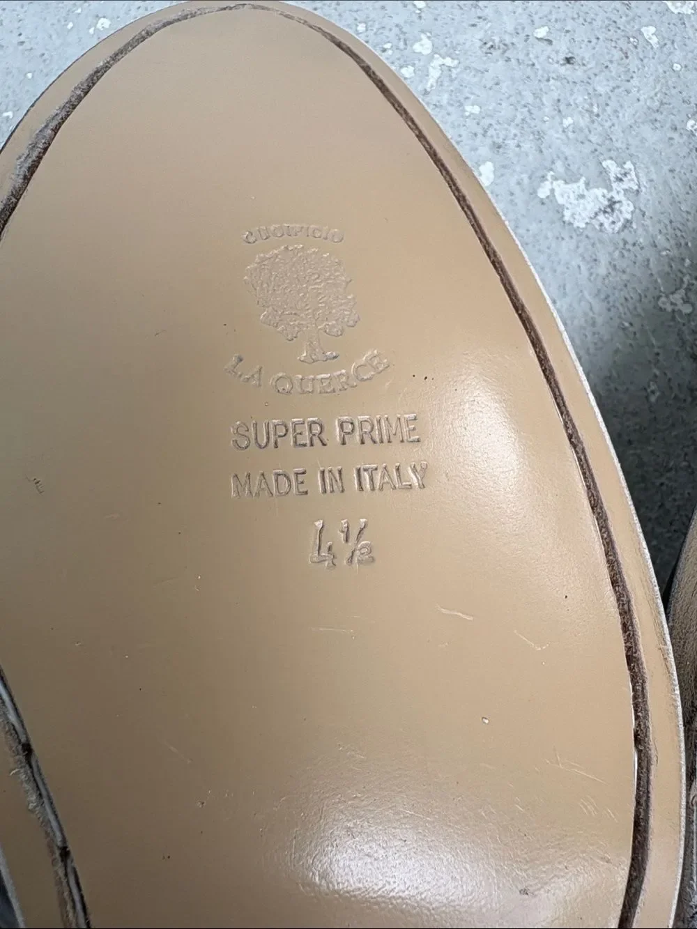 Gucci Double GG leather slippers